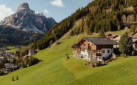 Refugium Laflu Apartments Corvara In Badia